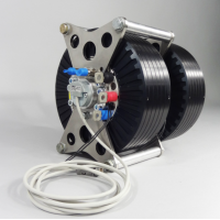 EMRAX 228    馬達(dá) 228 (109KW | 230NM)兩個(gè)電機(jī)可以堆疊在一起，以實(shí)現(xiàn)雙倍的功率/扭矩。